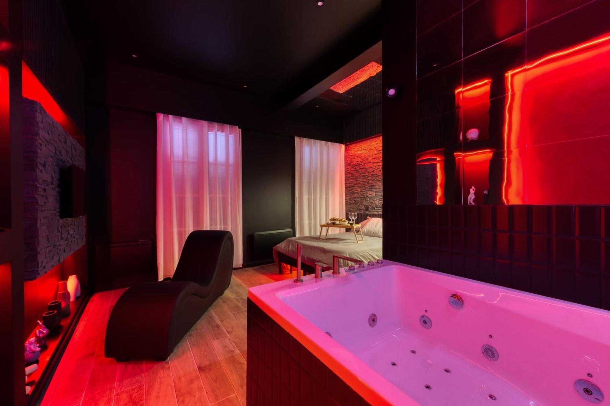 Suite Deluxe - Jacuzzi Melun Zewnętrze zdjęcie
