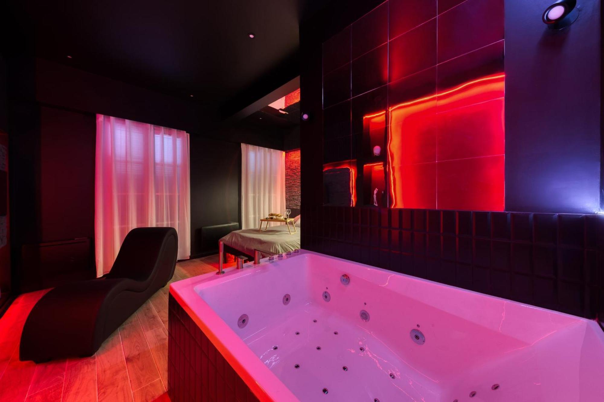 Suite Deluxe - Jacuzzi Melun Zewnętrze zdjęcie