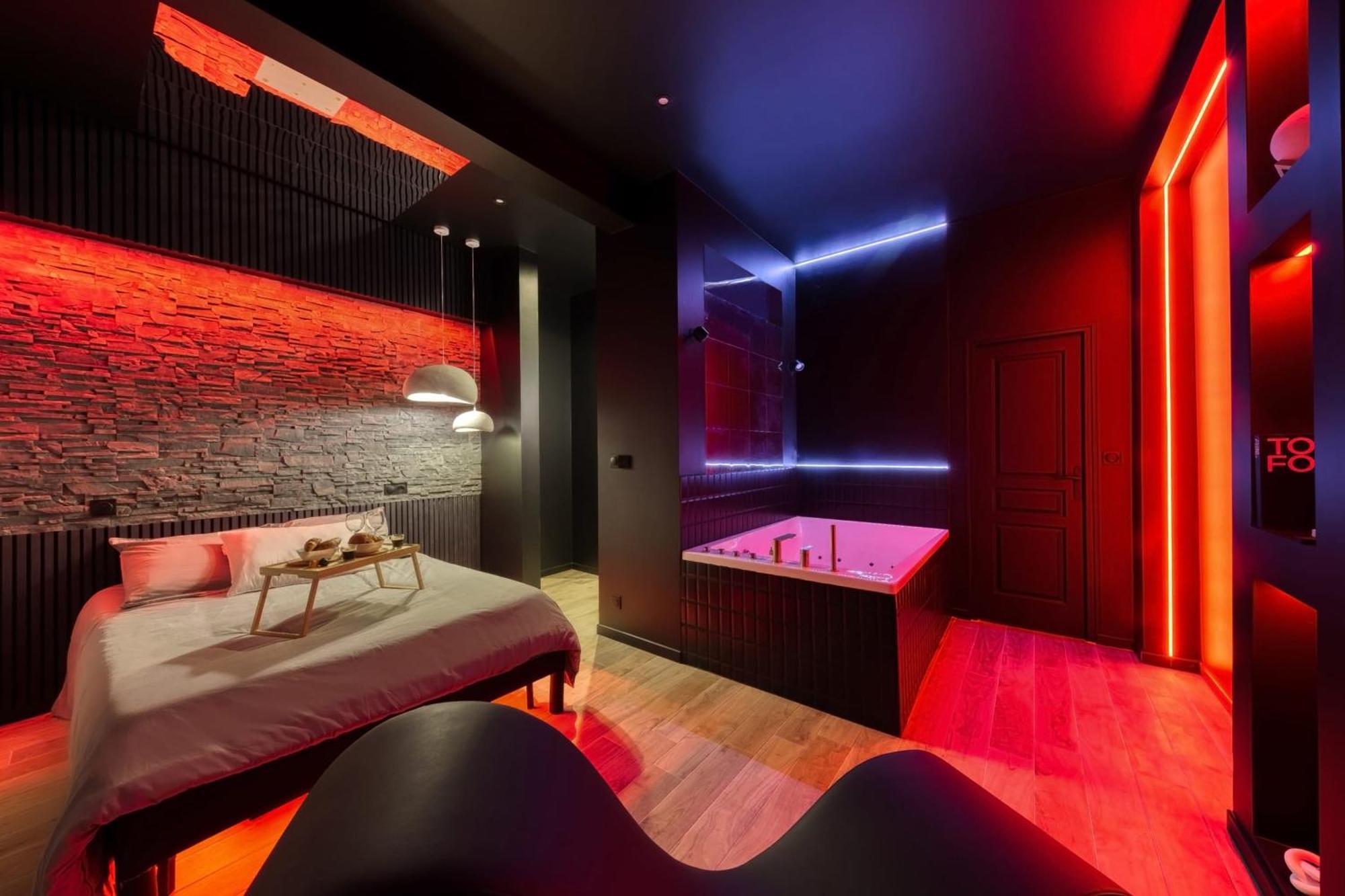 Suite Deluxe - Jacuzzi Melun Zewnętrze zdjęcie